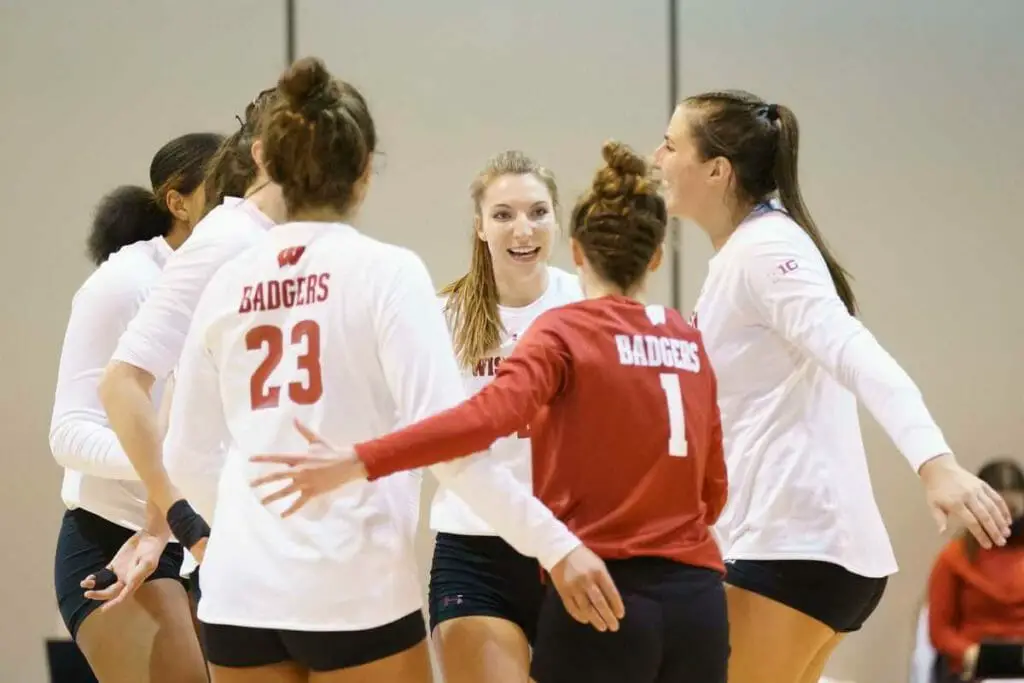 badger volleyball 2