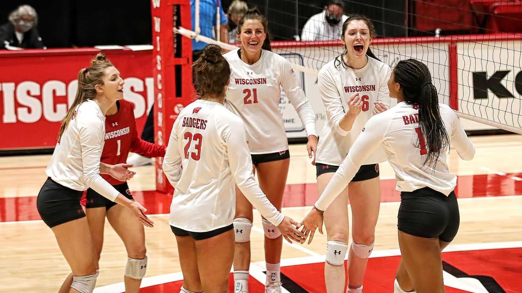 Badger Volleyball Awarded Top Seed in Tournament WSH