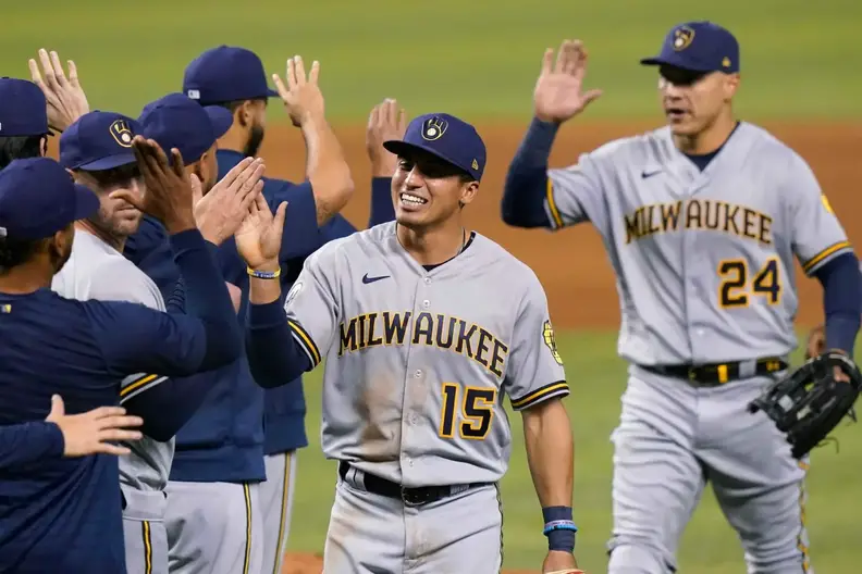 Milwaukee Brewers Fans React To Teams Major Announcement