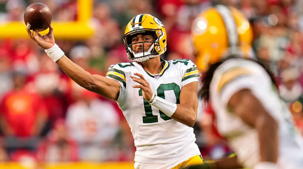 Green Bay Packers: Justin Fields Winless Against Packers After Claiming the  NFL was Slow to him