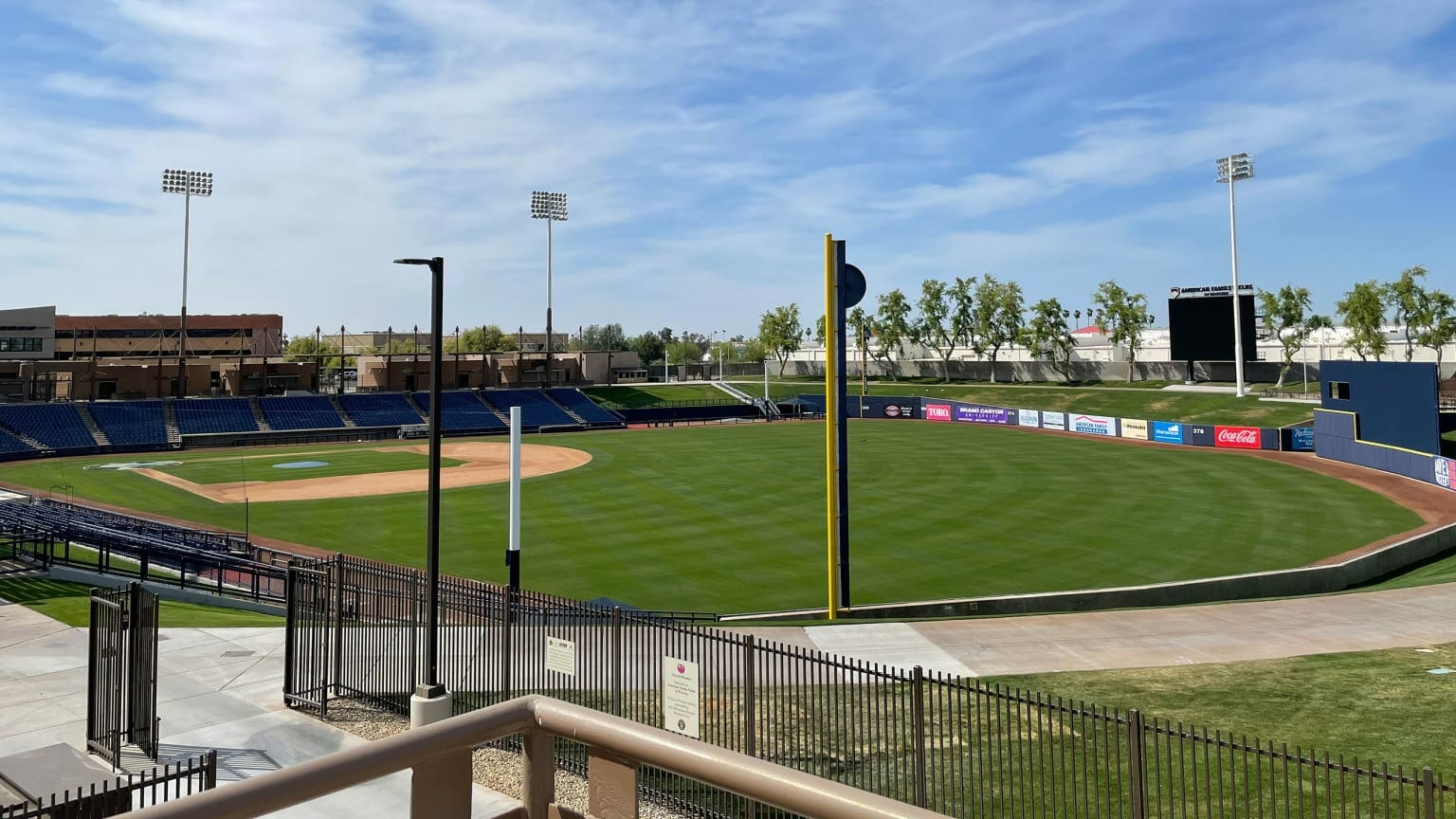 Milwaukee Brewers 2023 spring training schedule released