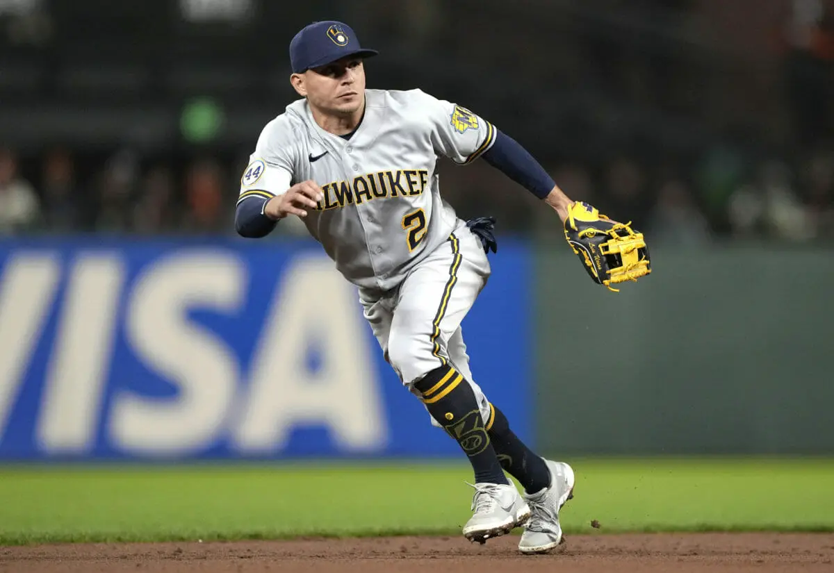 Luis Urias Will Debut For Brewers Against Reds In 2022