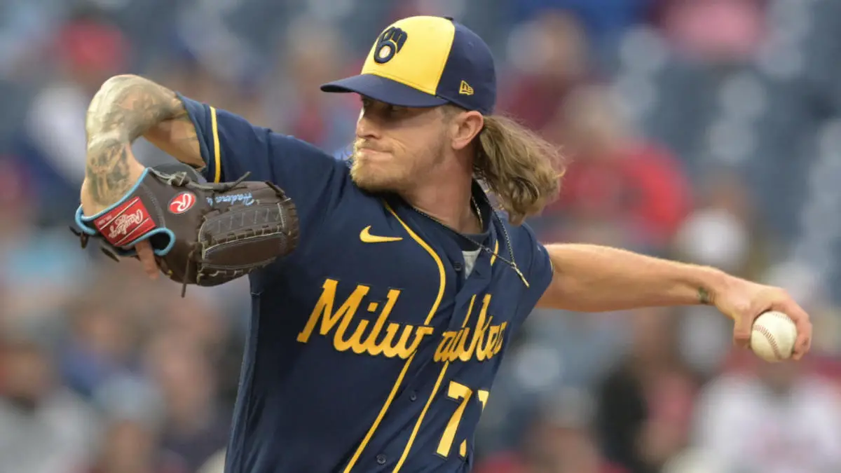 Milwaukee Brewers trade away Josh Hader for four San Diego Padres