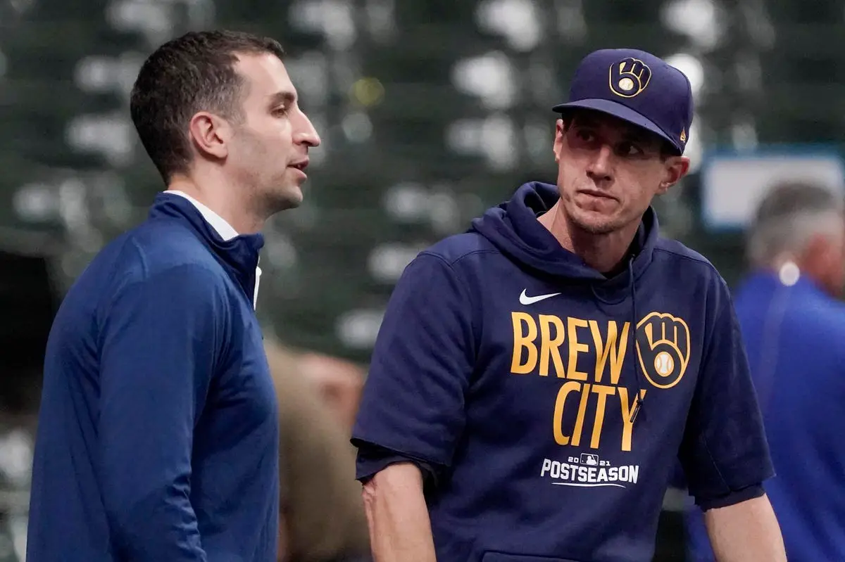 Brewers' Craig Counsell and David Stearns
