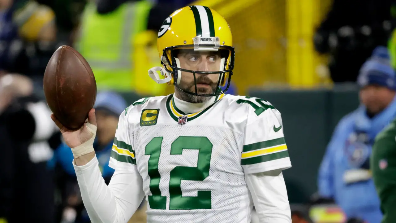 Quarterback Aaron Rodgers still an odds co-favorite for 2022 NFL