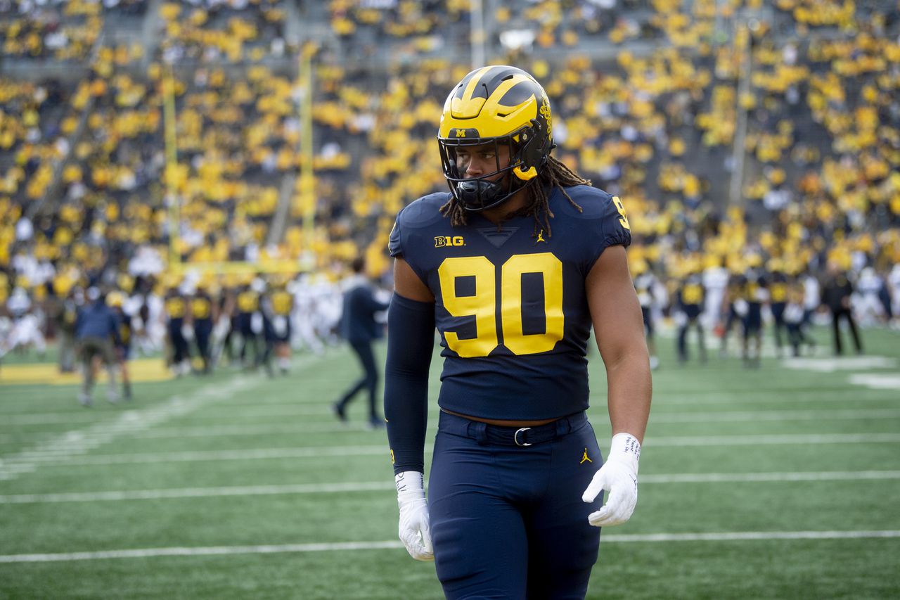 Mike Morris: DE, Michigan: 2023 NFL Draft Scouting Report