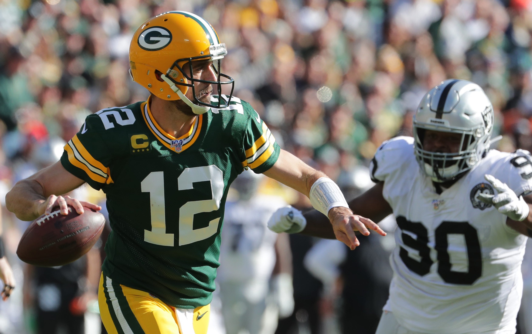 Aaron Rodgers and the Packers vs the Raiders