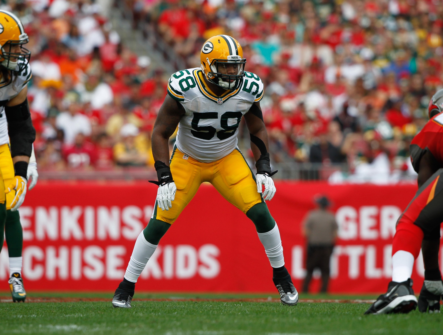 Former Packers linebacker Sam Barrington says Aaron Rodgers will play for the Raiders in 2023