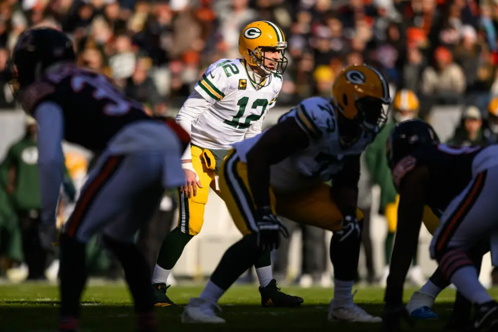 Green Bay Packers Rival QB Justin Fields Claps Back at Media Over Perceived  Jab at Chicago Bears Coach