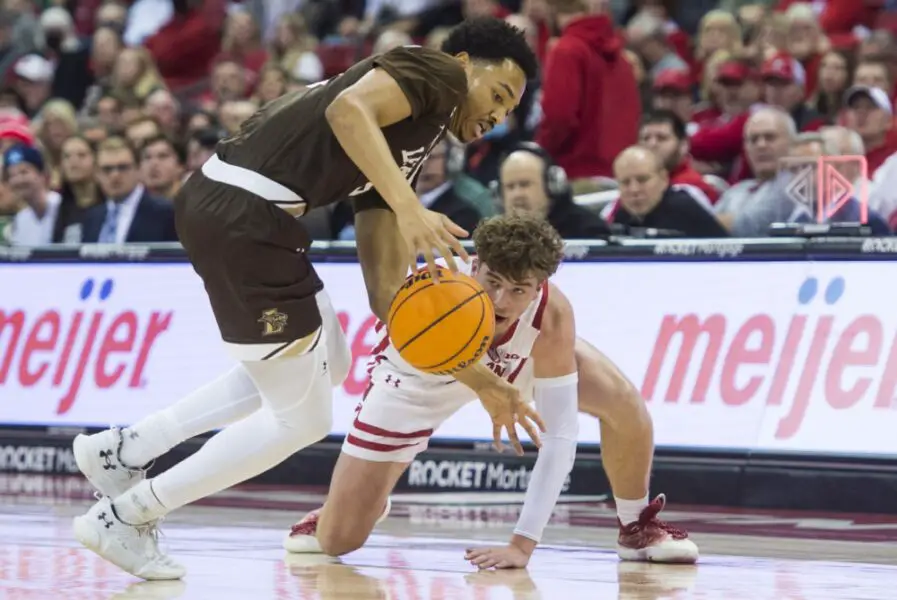 Wisconsin Badgers basketball playing against Lehigh and Evan Taylor