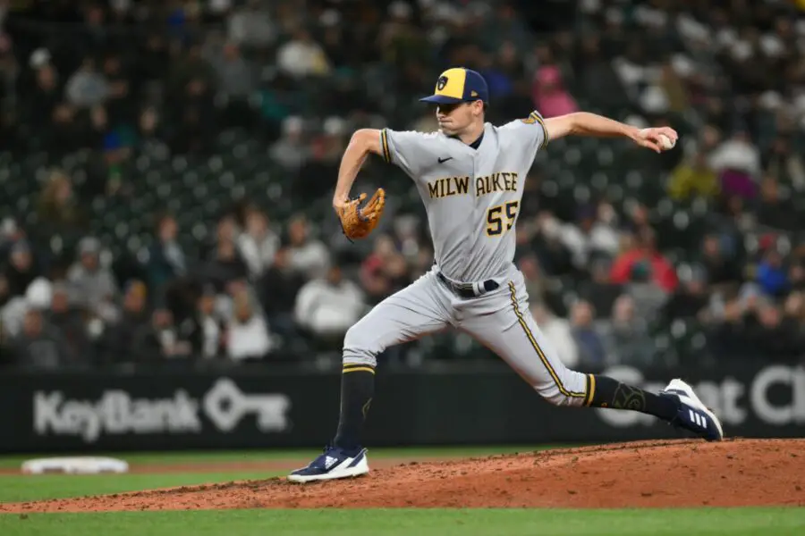 Milwaukee Brewers reliever Hoby Milner