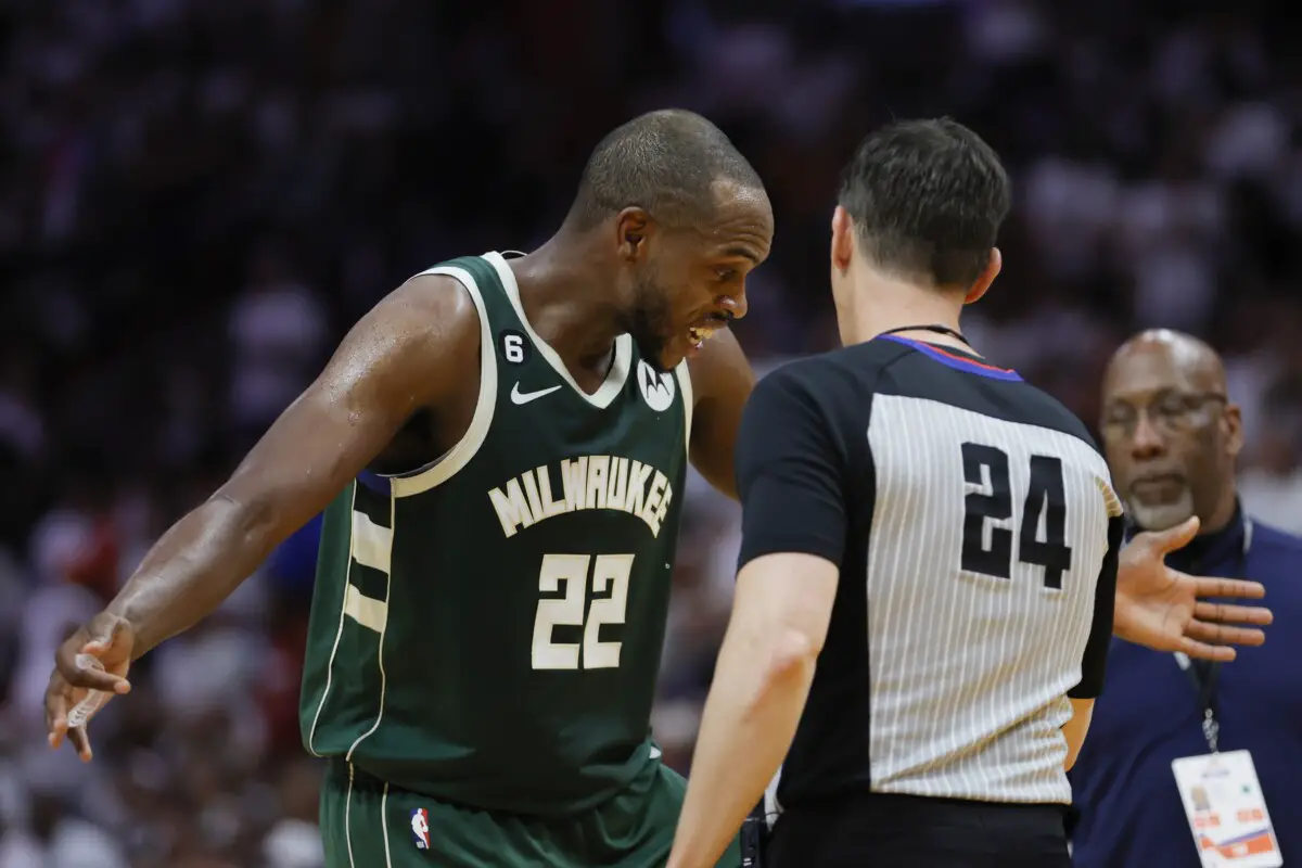 Report: Khris Middleton re-signs with Bucks for 3-years, $102 million