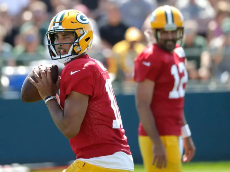 Green Bay Packers quarterback Jordan Love (10) passes as Aaron Rodgers looks on during training camp Wednesday, August 10, 2022, at Ray Nitschke Field in Green Bay, Wis. Dan Powers/USA TODAY NETWORK-Wisconsin Apc Packtrainingcamp 0810221015djp (NFL)