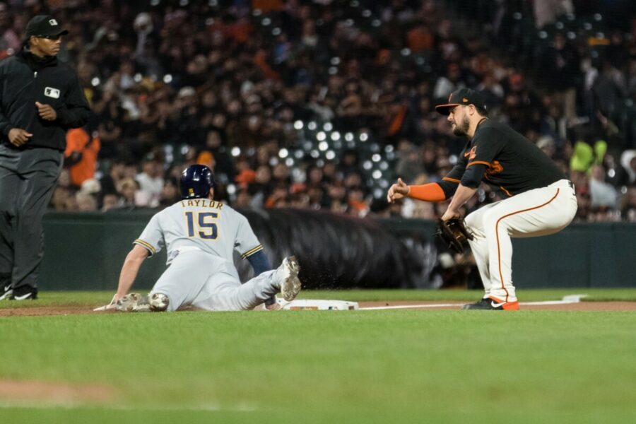 Milwaukee Brewers lose to San Francisco Giants
