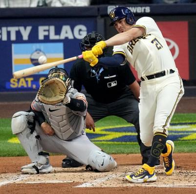 Brewers Give Optimistic Update on Willy Adames After Scary Hit to
