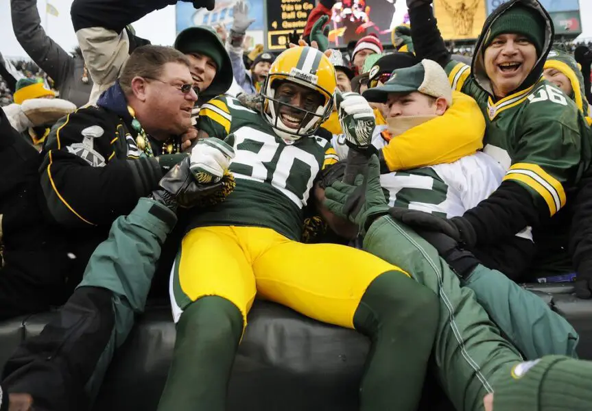 Packers legend Donald Driver sparks wellness movement at Alcorn State 1 Green Bay Packers receiver Donald Driver (80) celebrates his 35-yard touchdown reception with a Lambeau Leap in the fourth quarter during the game against the Detroit Lions at Lambeau Field on Sunday, Jan. 1, 2012.Es Packersvslions 1 1 12
