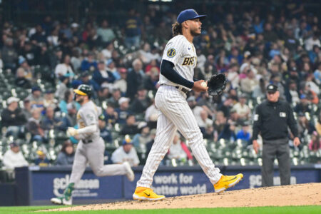 Pirates Back Atop the NL Central After A's Sweep Brewers