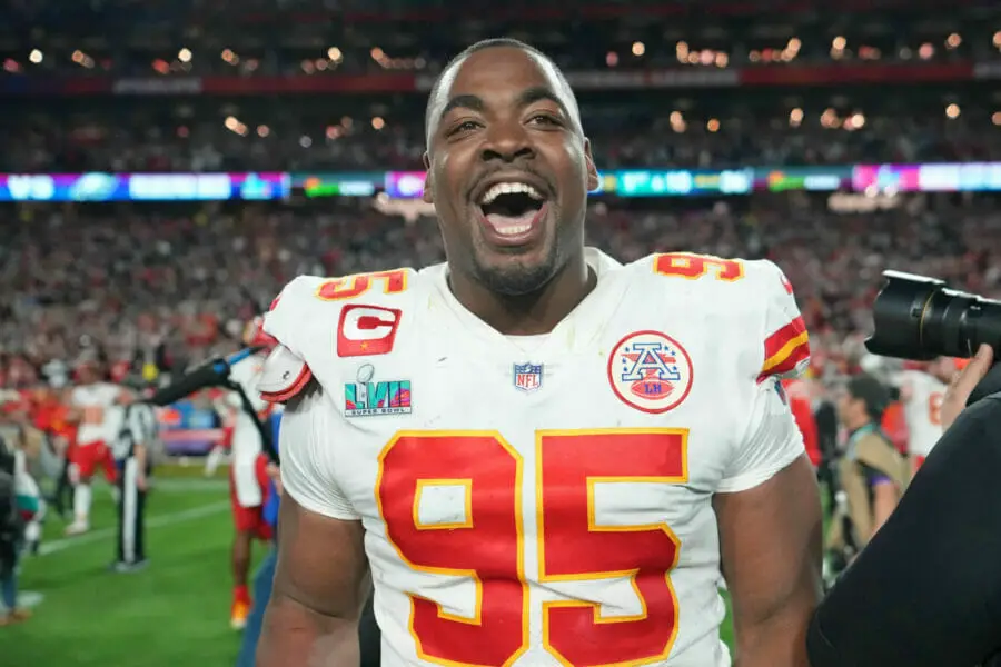 Chiefs DT Chris Jones Makes It Clear; He Is Holding Out
