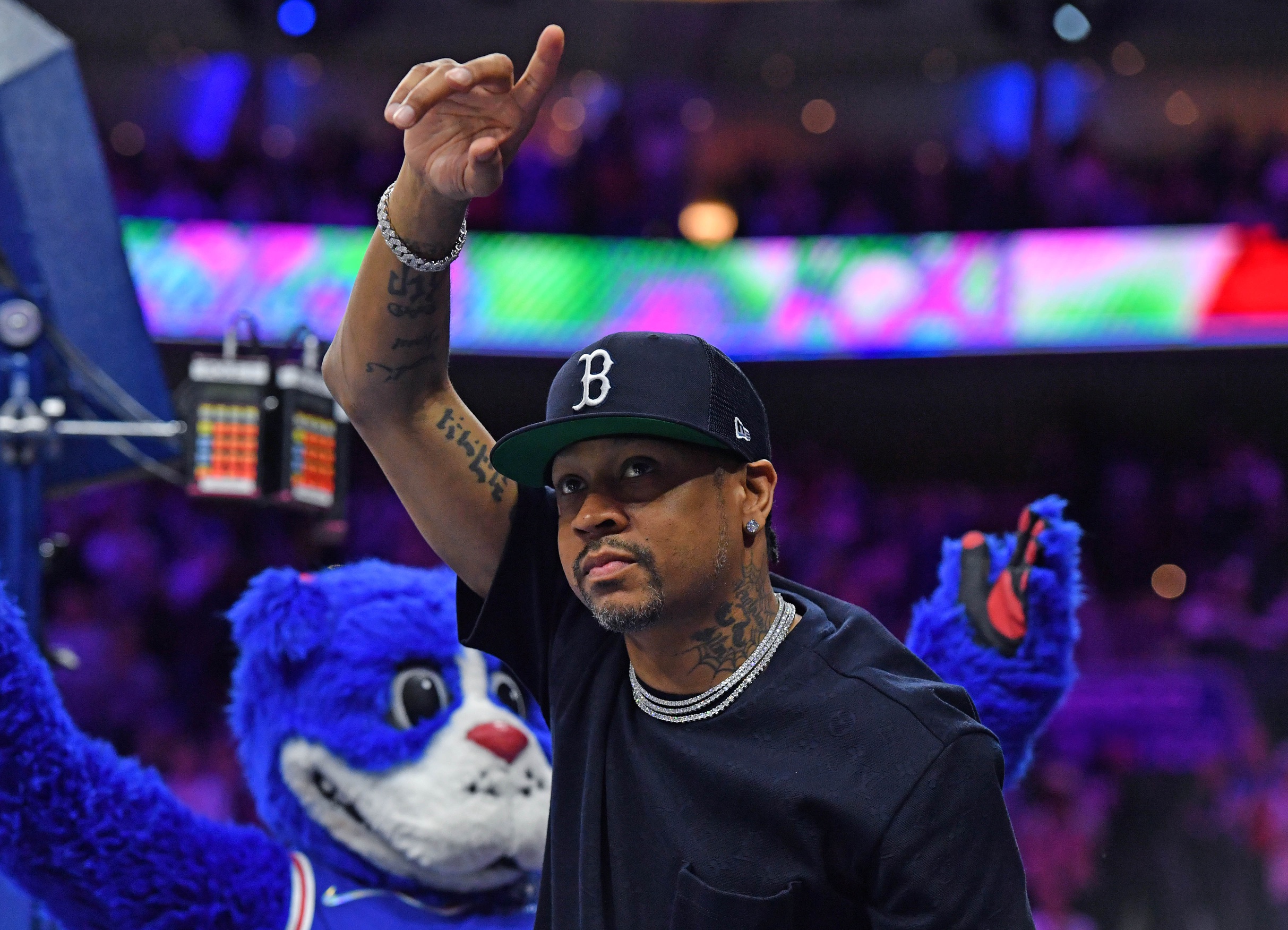 Mar 10, 2022; Philadelphia, Pennsylvania, USA; Former Philadelphia 76ers player Allen Iverson acknowledges the crowd during the game against the Brooklyn Nets during the second quarter at Wells Fargo Center. Mandatory Credit: Eric Hartline-USA TODAY Sports (NBA News)