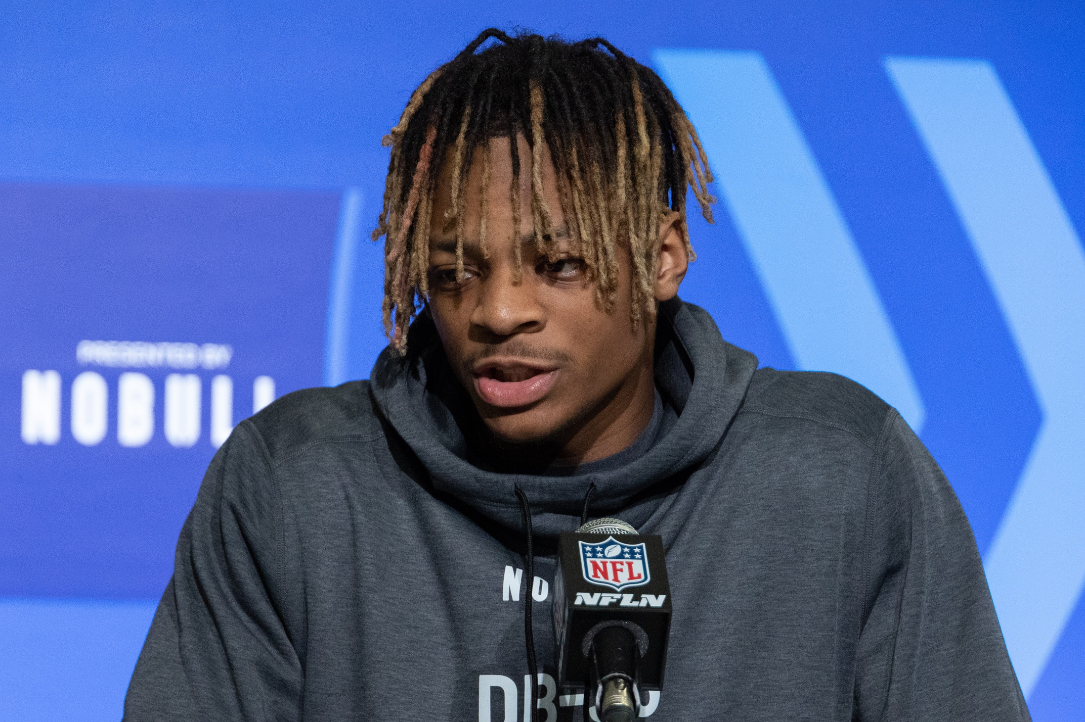 Mar 2, 2023; Indianapolis, IN, USA; Kentucky defensive back Carrington Valentine (DB35) speaks to the press at the NFL Combine at Lucas Oil Stadium. Mandatory Credit: Trevor Ruszkowski-USA TODAY Sports (Green bay Packers News)
