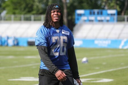 jahmyr gibbs | Lions Sell Out Season Tickets For First Time Since '02