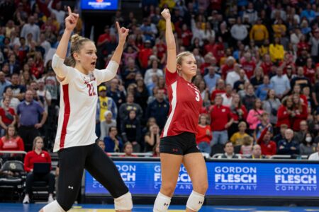 Wisconsin BAdgers volleyball had a record setting night