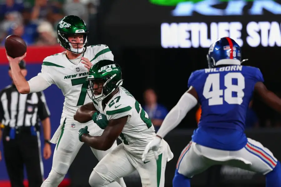 Aug 26, 2023; East Rutherford, New Jersey, USA; New York Jets quarterback Tim Boyle (7) throws a pass against the New York Giants during the second half at MetLife Stadium. Mandatory Credit: Ed Mulholland-USA TODAY Sports (Green Bay Packers)