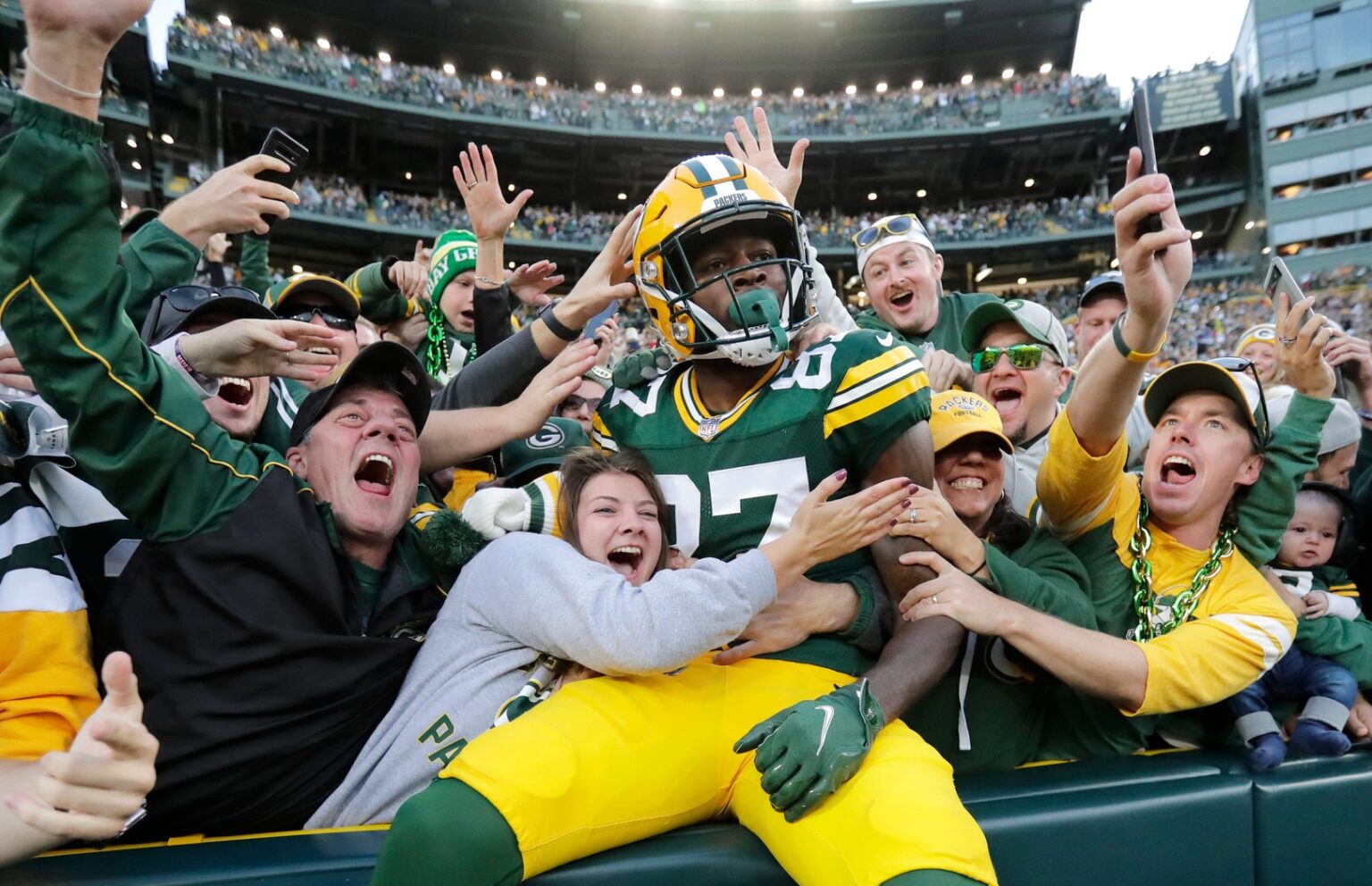 Packers' Fan Fest packed with surprises