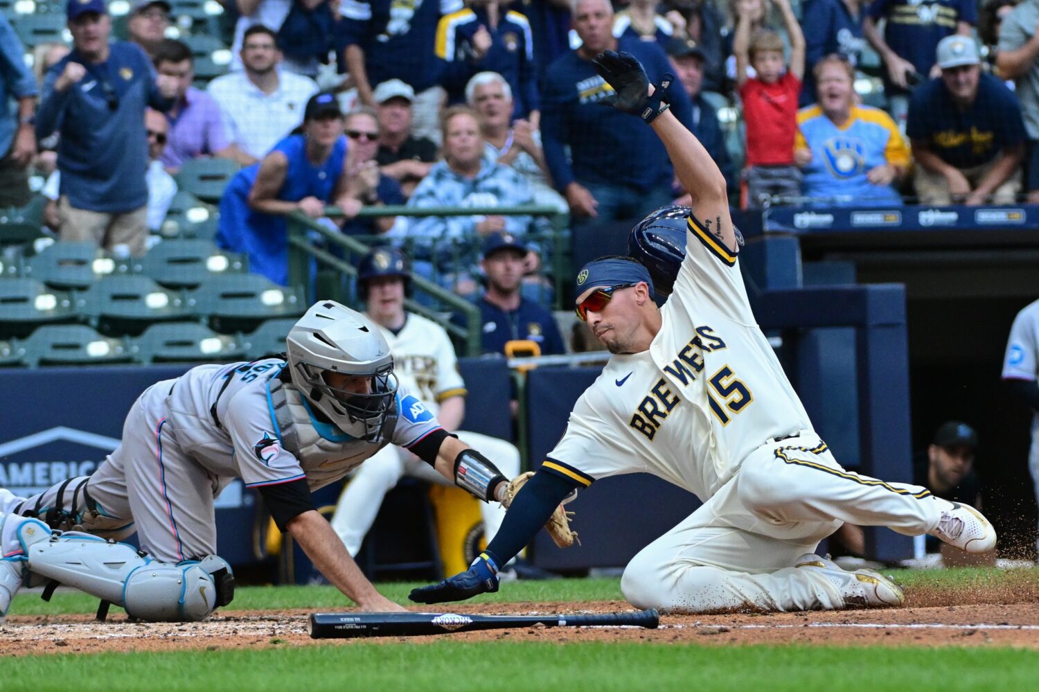 Milwaukee Brewers: Tyrone Taylor Scores On A Sensational Slide At