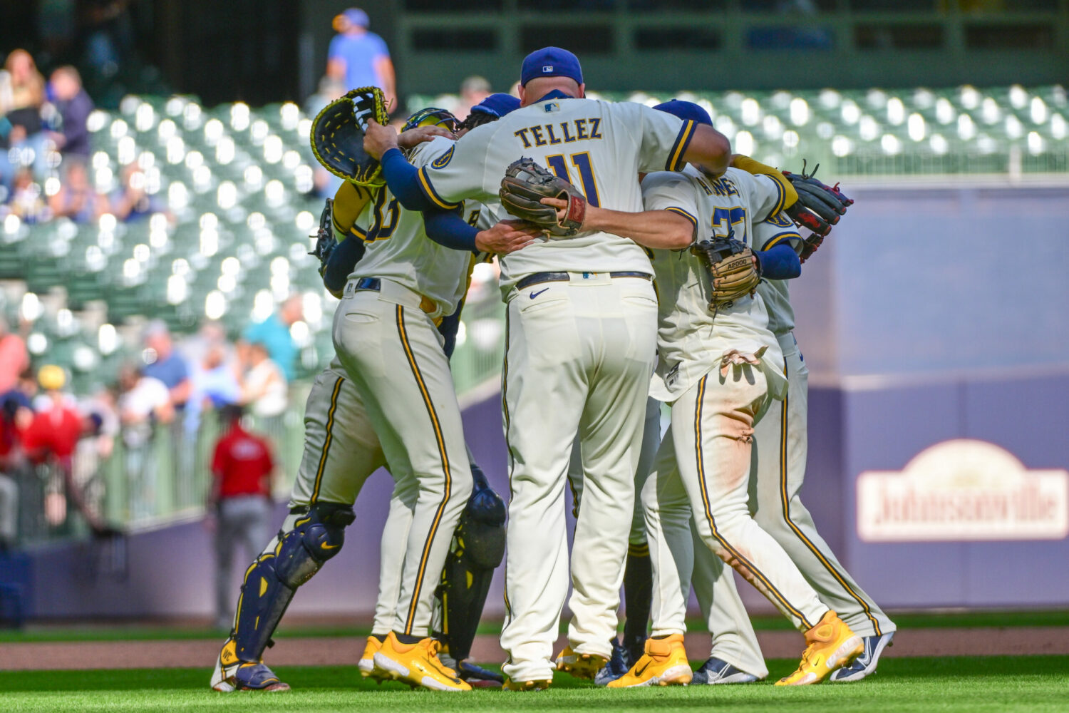 Series Preview: St. Louis Cardinals @ Milwaukee Brewers - Brew Crew Ball