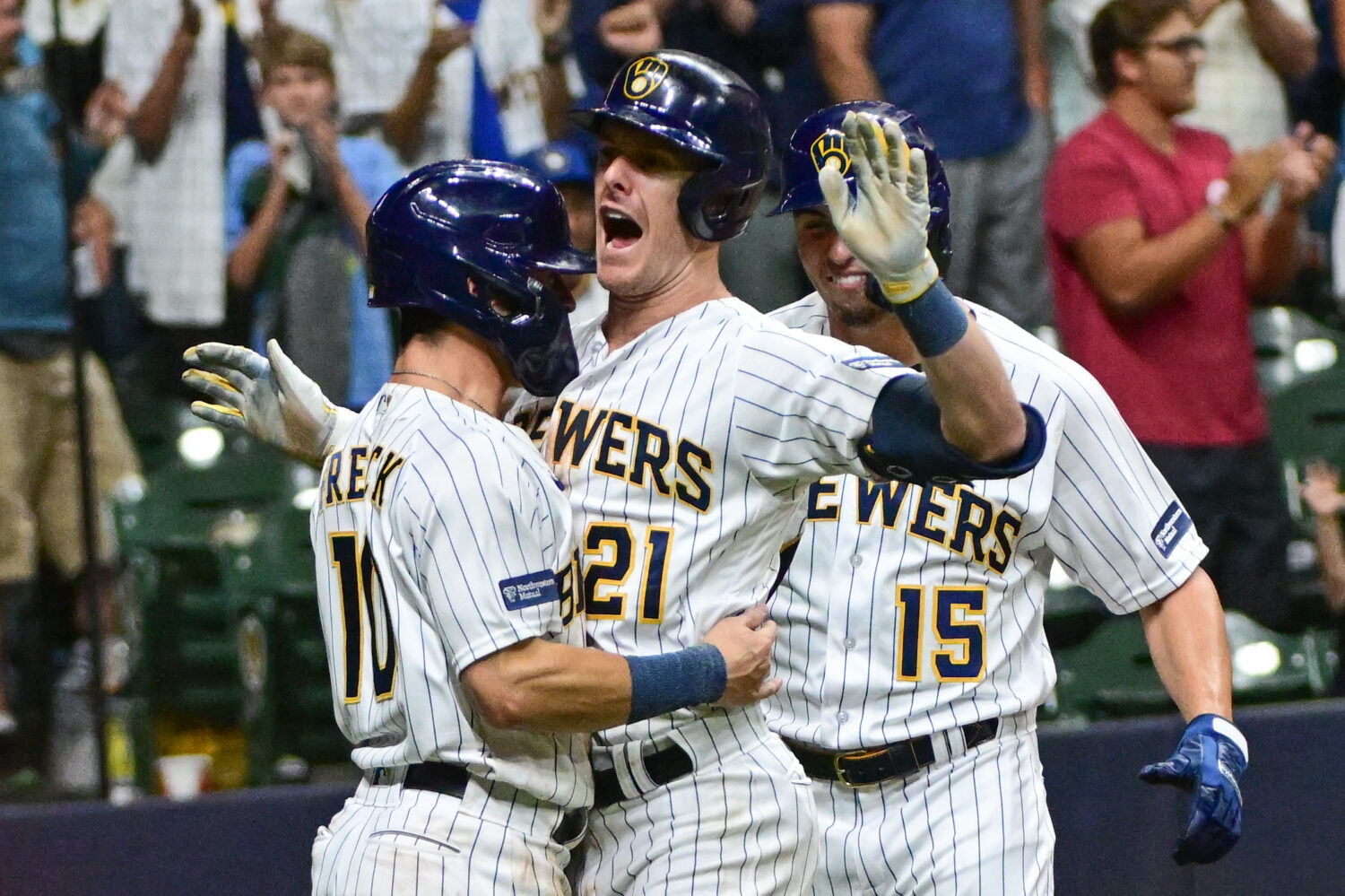 The NL Central-leading @Brewers improve to 20 games over .500