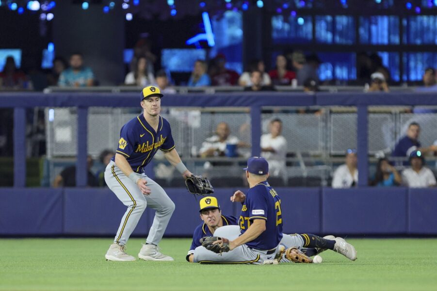 Milwaukee Brewers, Brewers News, Brewers Rumors, Chicago Cubs, Cubs News, Cubs Rumors, St. Louis Cardinals, Cardinals Rumors, Cardinals News, Brewers vs Marlins, Brewers vs Cardinals 