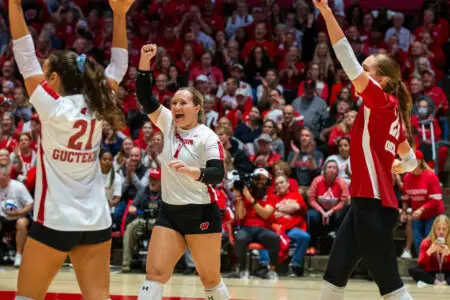 Wisconsin Volleyball looks to continue winning against Ohio State