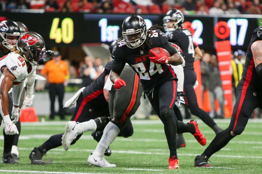Jan 8, 2023; Atlanta, Georgia, USA; Atlanta Falcons running back Cordarrelle Patterson (84) runs for a touchdown against the Tampa Bay Buccaneers in the second half at Mercedes-Benz Stadium. Mandatory Credit: Brett Davis-USA TODAY Sports (Green Bay Packers)