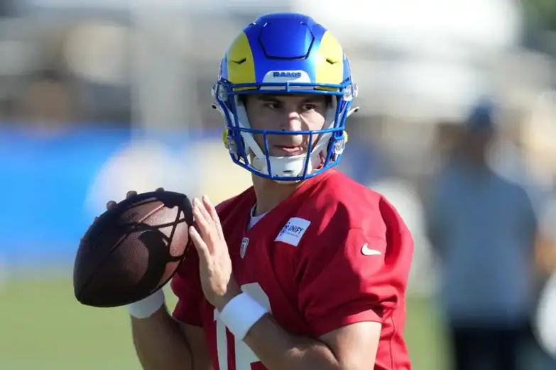 Jul 26, 2023; Irvine, CA, USA; Los Angeles Rams quarterback Dresser Winn (16) throws the ball during training camp at UC Irvine. Mandatory Credit: Kirby Lee-USA TODAY Sports (Green Bay Packers)