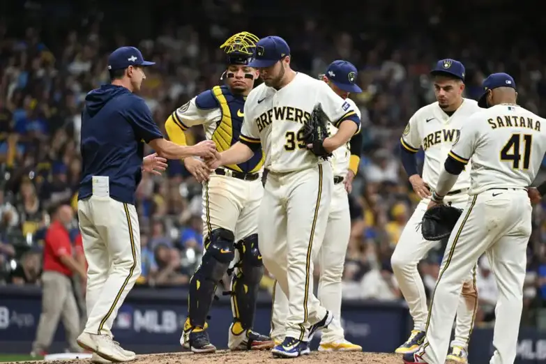 Milwaukee Brewers: MLB Network Insider Links Three Players Being Traded ...