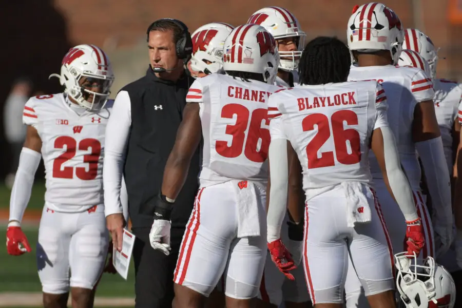 Luke Fickell names his Players of the Game for the Wisconsin Badgers