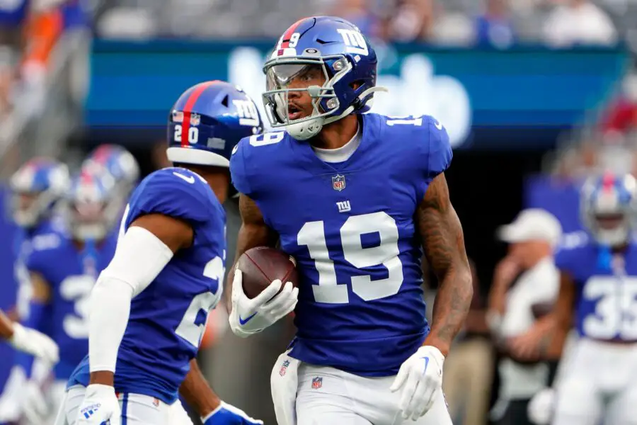 New York Giants wide receiver Kenny Golladay (19) warms up before a preseason game at MetLife Stadium on August 21, 2022, in East Rutherford.© Danielle Parhizkaran/NorthJersey.com / USA TODAY NETWORK (Green Bay Packers)