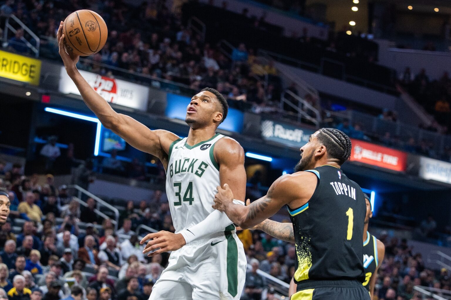 Milwaukee Bucks Travel To Las Vegas FaceOff Against Indiana Pacers In