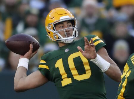Nov 19, 2023; Green Bay, Wis, USA; Green Bay Packers quarterback Jordan Love (10) against the Los Angeles Chargers at Lambeau Field. Mandatory Credit - Wm. Glasheen USA TODAY NETWORK-Wisconsin