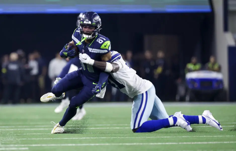 Aug 26, 2022; Arlington, Texas, USA; Seattle Seahawks wide receiver Bo Melton (81) is tackled by Dallas Cowboys safety Markquese Bell (41) during the fourth quarter at AT&T Stadium. Mandatory Credit: Kevin Jairaj-USA TODAY Sports (Green Bay Packers)