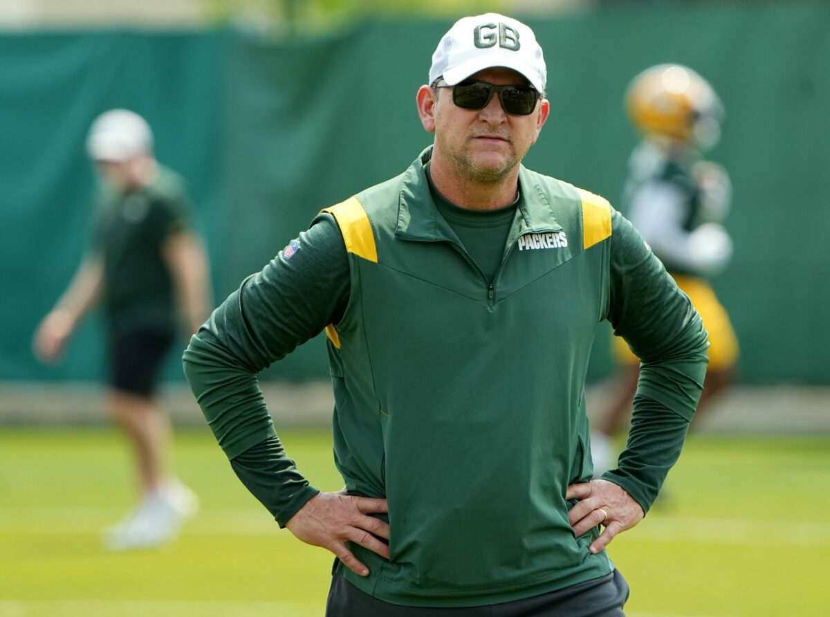 Green Bay Packers defensive coordinator Joe Barry is shown during organized team activities Tuesday, May 23, 2023 in Green Bay, Wis. © MARK HOFFMAN/MILWAUKEE JOURNAL SENTINEL / USA TODAY NETWORK