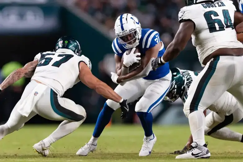 Aug 24, 2023; Philadelphia, Pennsylvania, USA; Indianapolis Colts running back Kenyan Drake (31) runs with the ball against Philadelphia Eagles linebacker Ben VanSumeren (57) during the third quarter at Lincoln Financial Field. Mandatory Credit: Bill Streicher-USA TODAY Sports (Green Bay Packers)
