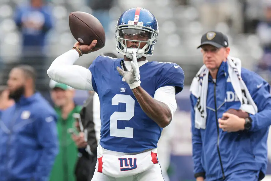 Oct 29, 2023; East Rutherford, New Jersey, USA; New York Giants quarterback Tyrod Taylor (2) warms up before the game against the New York Jets at MetLife Stadium. Mandatory Credit: Vincent Carchietta-USA TODAY Sports (Green Bay Packers)