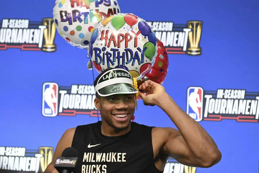 Giannis Antetokounmpo, Milwaukee Bucks