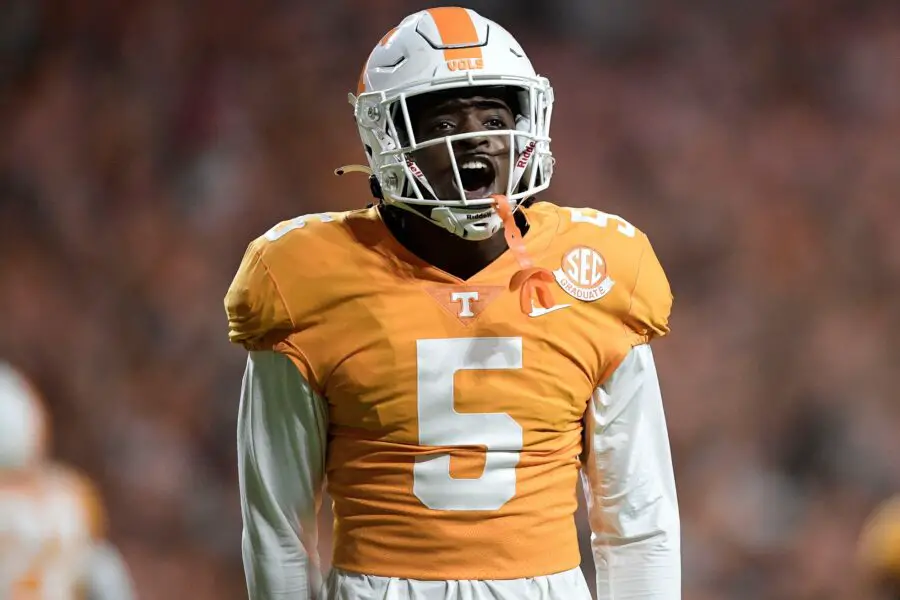 Tennessee defensive back Kenneth George Jr. (5) calls during a game at Neyland Stadium in Knoxville, Tenn. on Thursday, Sept. 2, 2021. © Calvin Mattheis/News Sentinel via Imagn Content Services, LLC (Green Bay Packers)