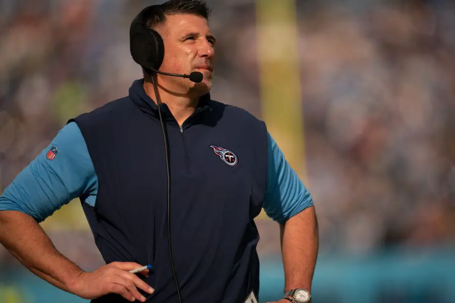 Tennessee Titans Head Coach Mike Vrabel reacts to a Titans penalty against the Seattle Seahawks during their game at Nissan Stadium in Nashville, Tenn., Sunday, Dec. 24, 2023. Vrabel was fired by owner Amy Adams Strunk Monday after having two losing seasons back-to-back. © Denny Simmons / The Tennessean / USA TODAY NETWORK (Wisconsin Badgers)