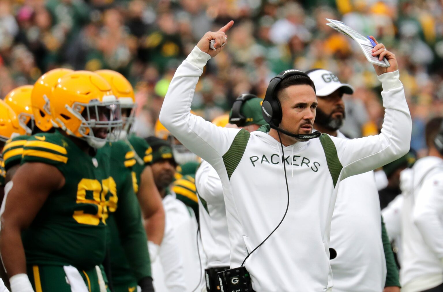 Green Bay Packers head coach Matt LaFleur encourages the crowd to get loud against the Washington Football Team during their football game Sunday, October 24, 2021, at Lambeau Field in Green Bay, Wis. Dan Powers/USA TODAY NETWORK-Wisconsin