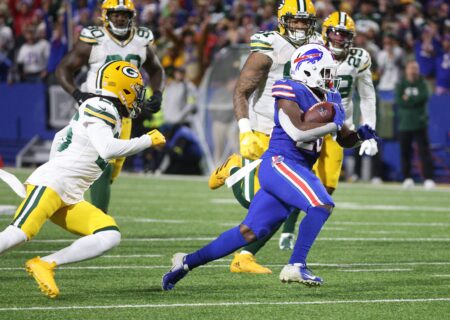 Could the Green Bay Packers sign Devin Singletary in free agency?