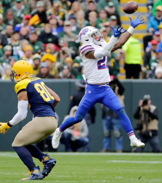 Buffalo Bills defensive back Jordan Poyer (21) intercepts a pass intended for Green Bay Packers tight end Jimmy Graham (80) in the second quarter at Lambeau Field on Sunday, September 30, 2018 in Green Bay, Wis. Adam Wesley/USA TODAY NETWORK-Wisconsin Uscp 724icfct1urzohpdeqb Original
